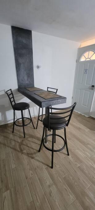Departamento Privado7, 2 Camas Matri, Parking, Cocina Equipada, Wifi 65 Mb, 2 Climas,Centrico,Tv Smart Apartment ซิวดัด วัลเลส ภายนอก รูปภาพ
