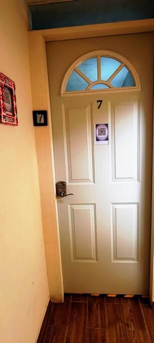 Departamento Privado7, 2 Camas Matri, Parking, Cocina Equipada, Wifi 65 Mb, 2 Climas,Centrico,Tv Smart Apartment ซิวดัด วัลเลส ภายนอก รูปภาพ